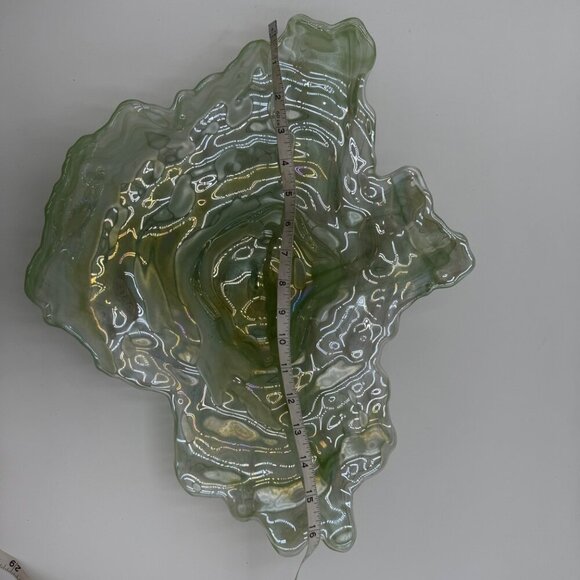 Studio art glass  Green Textured Glass Oyster Shell Dish - Picture 4 of 7